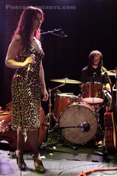 ELYSIAN FIELDS - 2009-03-08 - PARIS - La Maroquinerie - Jennifer Charles